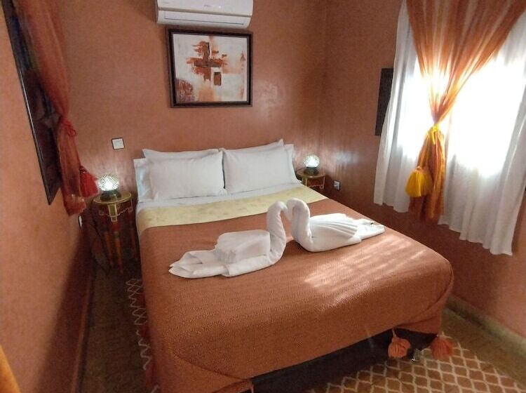 سوییت جونیور, Riad Andalla