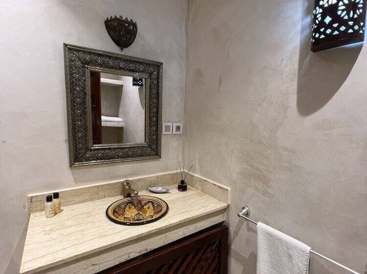 اتاق استاندارد یک نفره, Riad Andalla