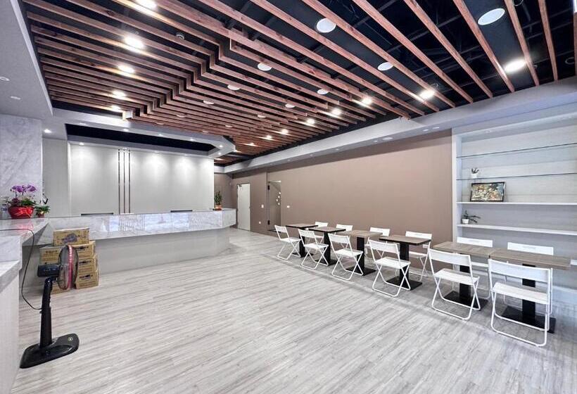 اتاق استاندارد چهار تخته, 可青大飯店grand Ke Cing