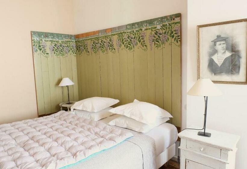 חדר קומפורט, Hôtel Le Sénéchal
