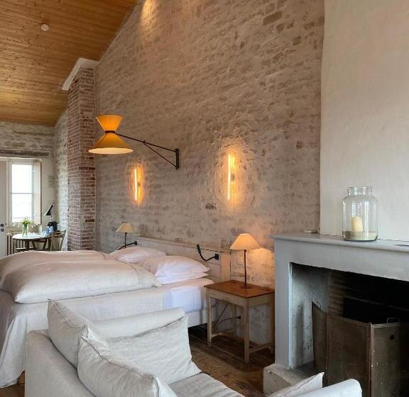 Номер Deluxe Вид на Море, Hôtel Le Sénéchal