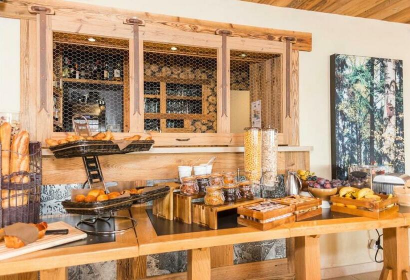 Номер Стандарт Трехместный, Hôtel Restaurant Bois Joly