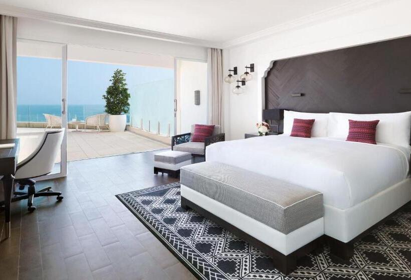 Люкс с Террасой, Fairmont Fujairah Beach Resort