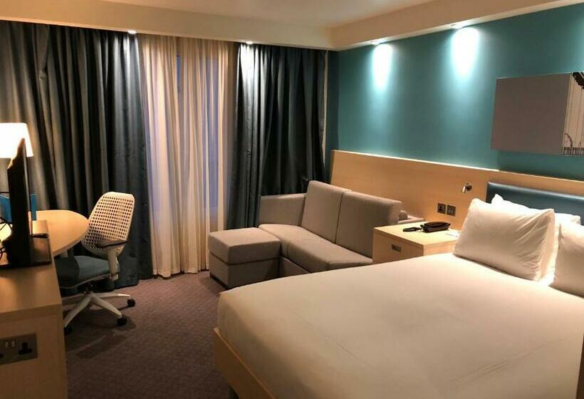 스탠다드 룸, Hampton By Hilton Bristol Airport