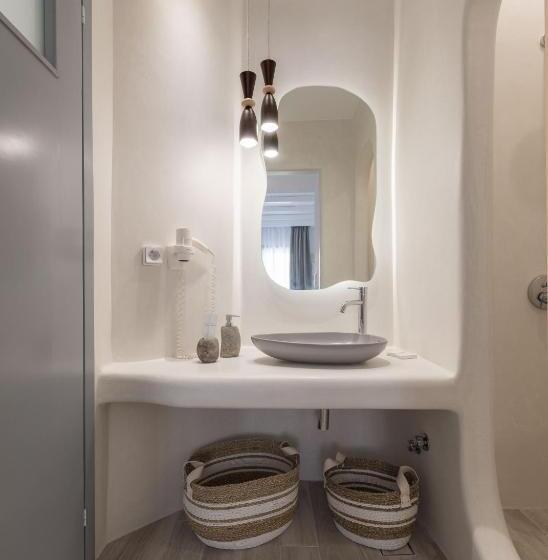 اتاق استاندارد, Iliada Suites  Adults Only
