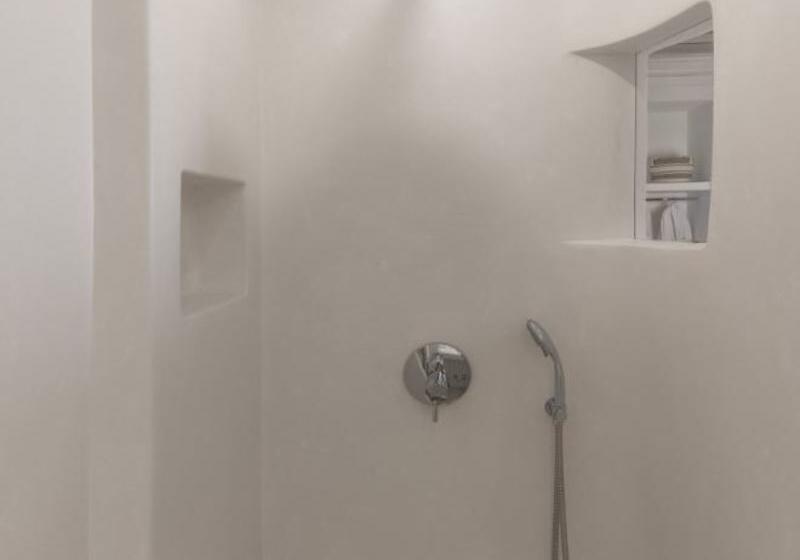 سوییت جونیور با چشم‌انداز دریا, Iliada Suites  Adults Only