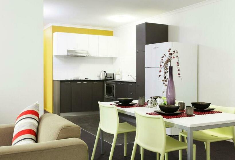 Апартаменты 5 спален, Sydney University Village