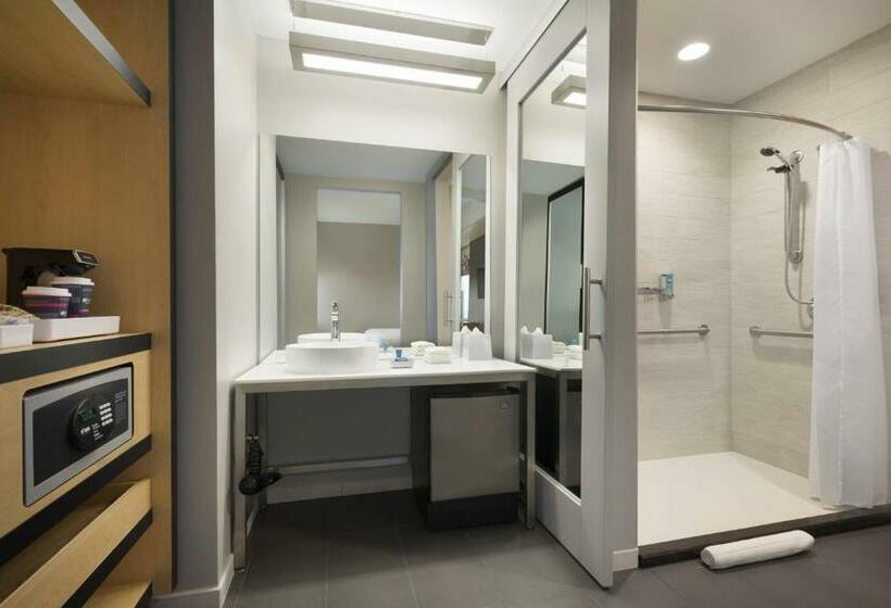 带特大床的标准间, Aloft Columbia Downtown