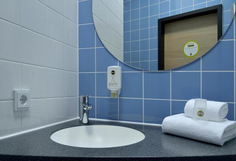 标准三人间, B&b Hotel Erfurt Hbf