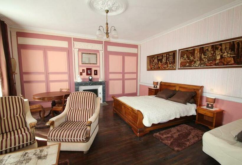 Трехместный Номер Стандарт Вид на Сад, Domaine Des Roses