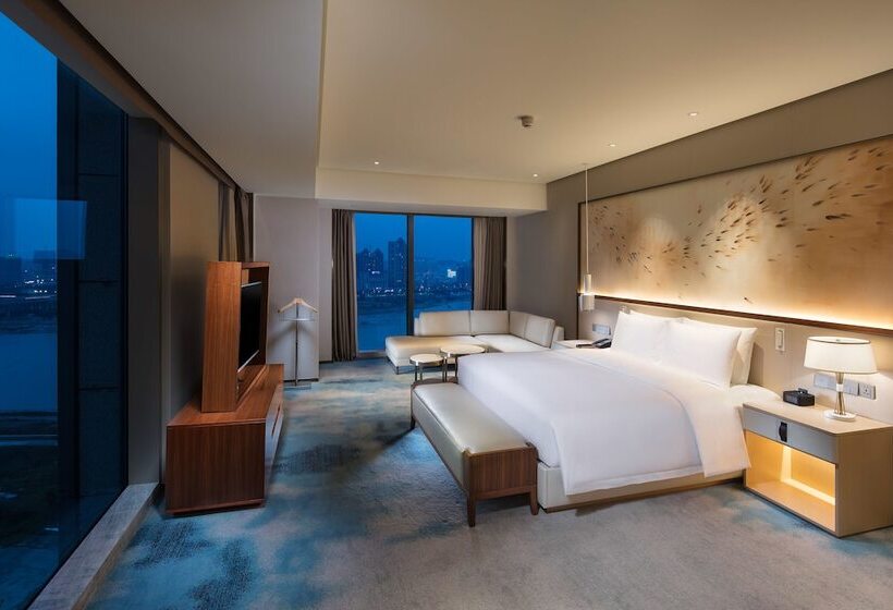 Люкс Повышенной Комфортности, Hilton Quanzhou Riverside