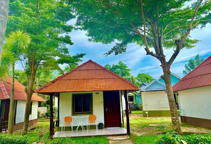 Бунгало Superior, Lanta L.d. Beach Bungalow