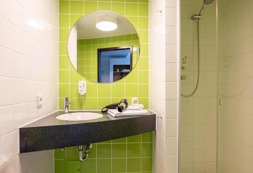 اتاق خانوادگی, B&b Hotel Karlsruhe
