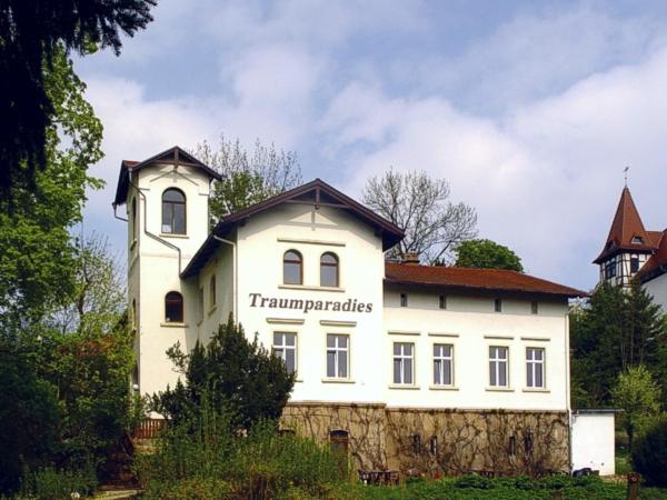 דירת חדר, Traumparadies