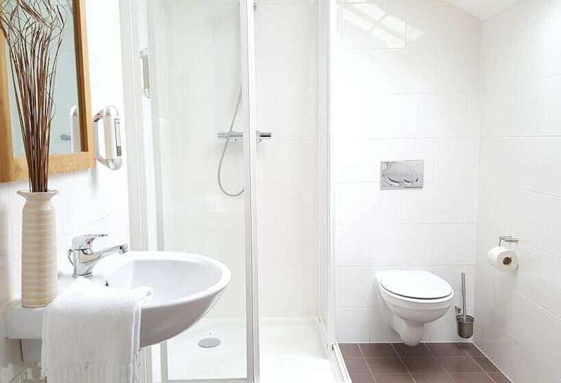 Четырехместный Номер Стандарт, Guesthouse Eleven