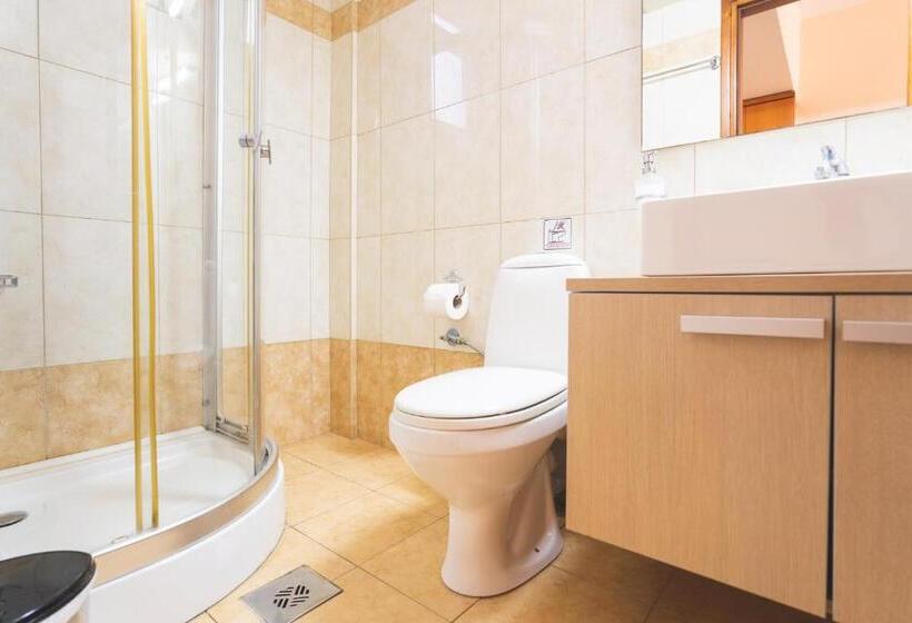 Studio Standard, Helios Apartments