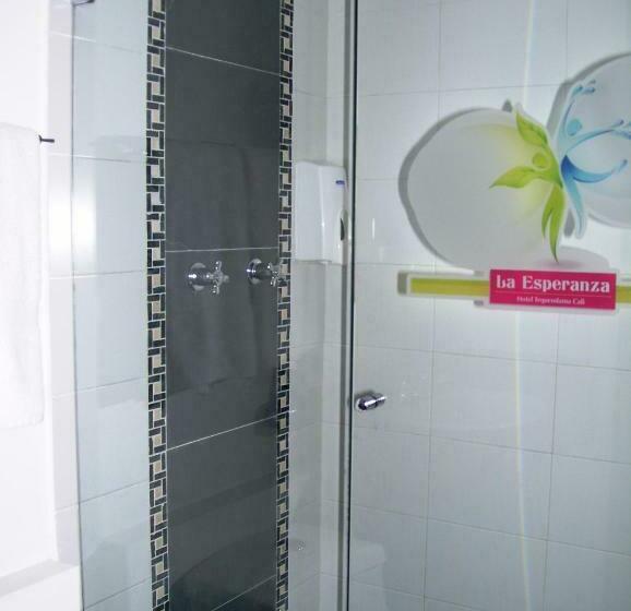 اتاق استاندارد یک نفره, Hgo