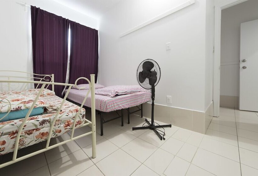 Номер Стандарт Трехместный, University Apartment   Campus Accommodation