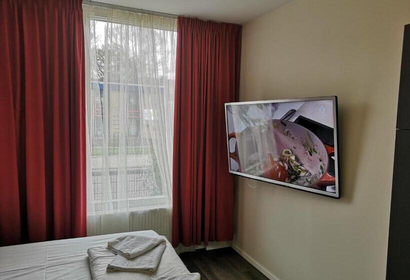 低层单卧公寓, Holland Lodge