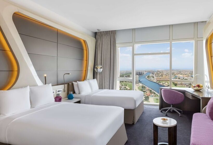 اتاق لوکس با چشم‌انداز, V Hotel Dubai, Curio Collection By Hilton