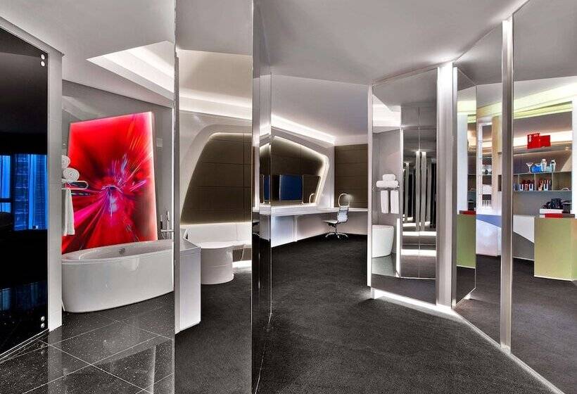اتاق لوکس با چشم‌انداز, V Hotel Dubai, Curio Collection By Hilton