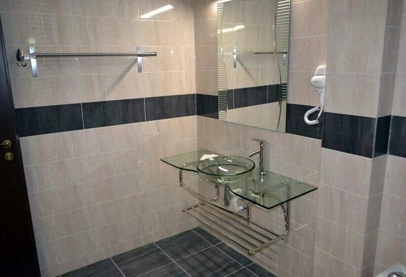 سوییت سوپریور, Bacolux Diana Resort, Herculane