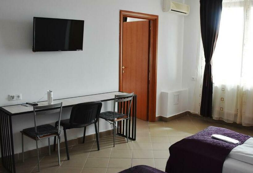 침실 2개 아파트, Pension Recidency