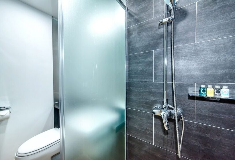 Семейный Номер Вид на Море, Co Op City Hotel Seongsan