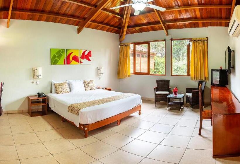 Люкс, Dm Es Tarapoto