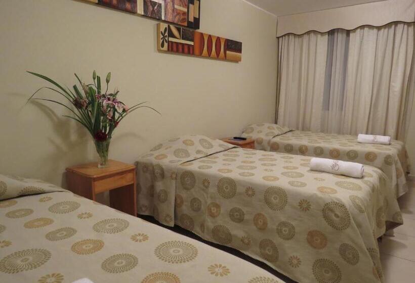 غرفة قياسية ثلاثية, Las Flores