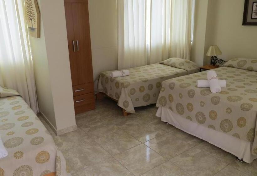 غرفة عائلية, Las Flores