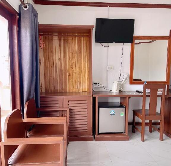 四人标准间, Sisavang Mountain View