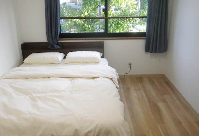 غرفة إقتصادية, B&b Nagomi