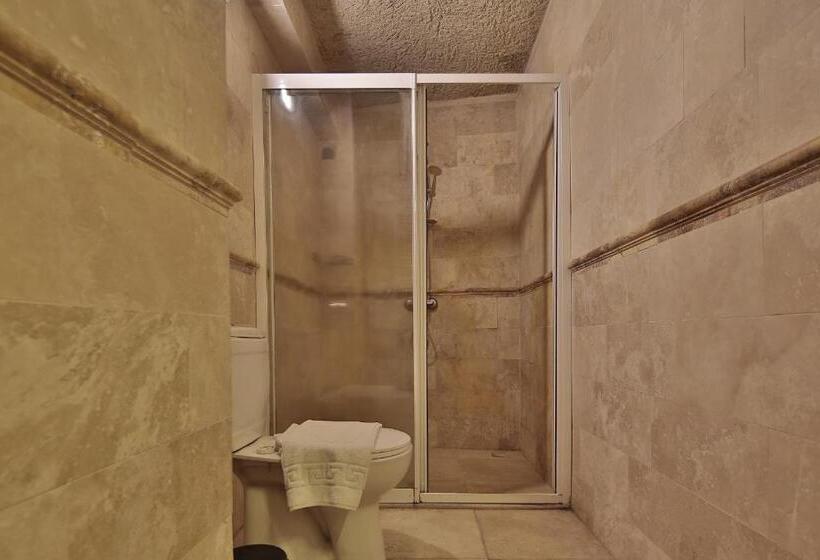 اتاق لوکس, Shoestring Cave House