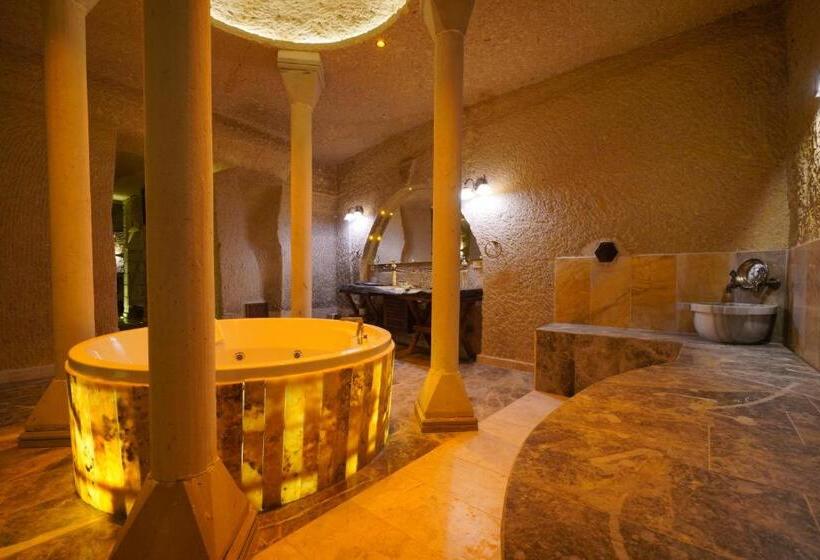 جناح رئاسى, Shoestring Cave House