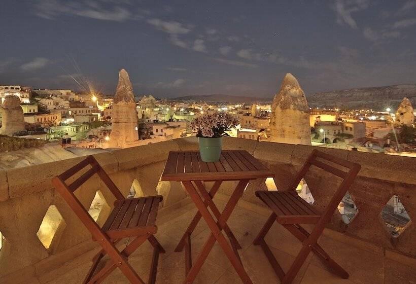 اتاق استاندارد با بالکن, Shoestring Cave House