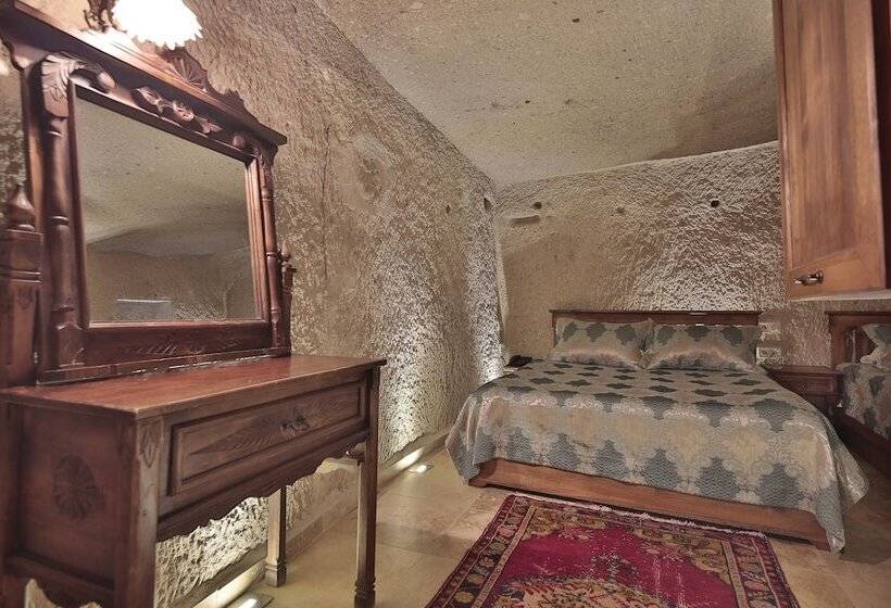 スタンダードルーム, Shoestring Cave House