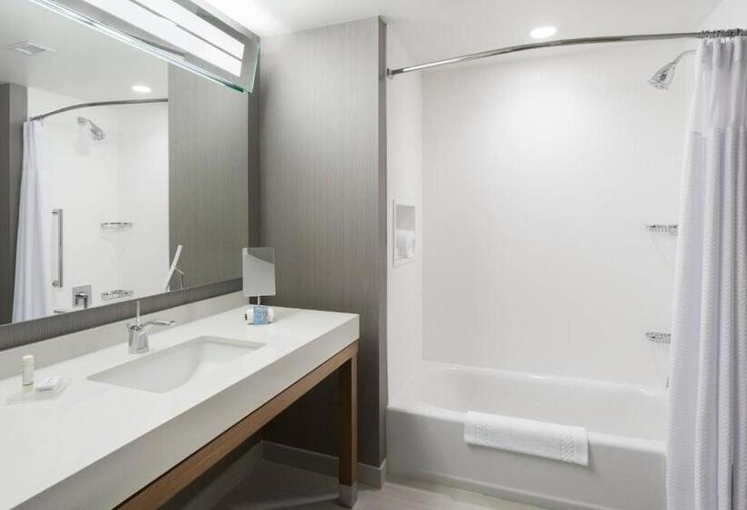 Номер Стандарт, Courtyard By Marriott Ruston