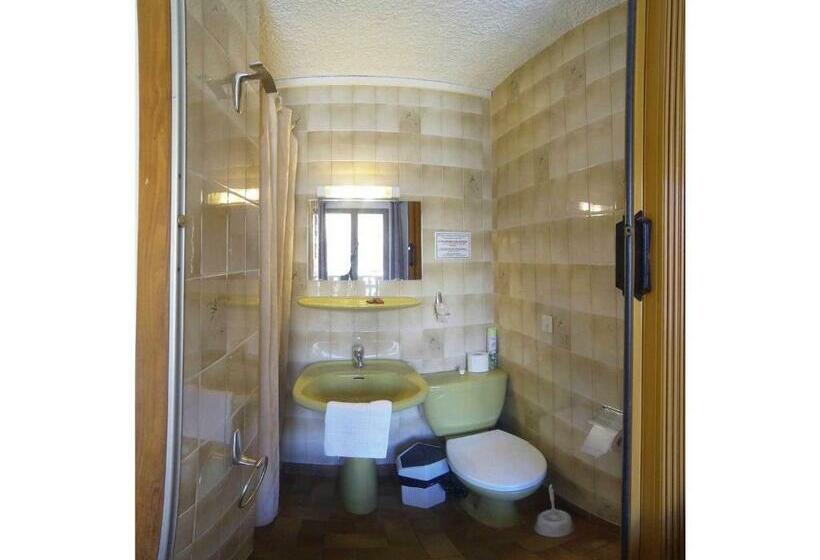 اتاق استاندارد با بالکن, Hôtel Les Gardettes