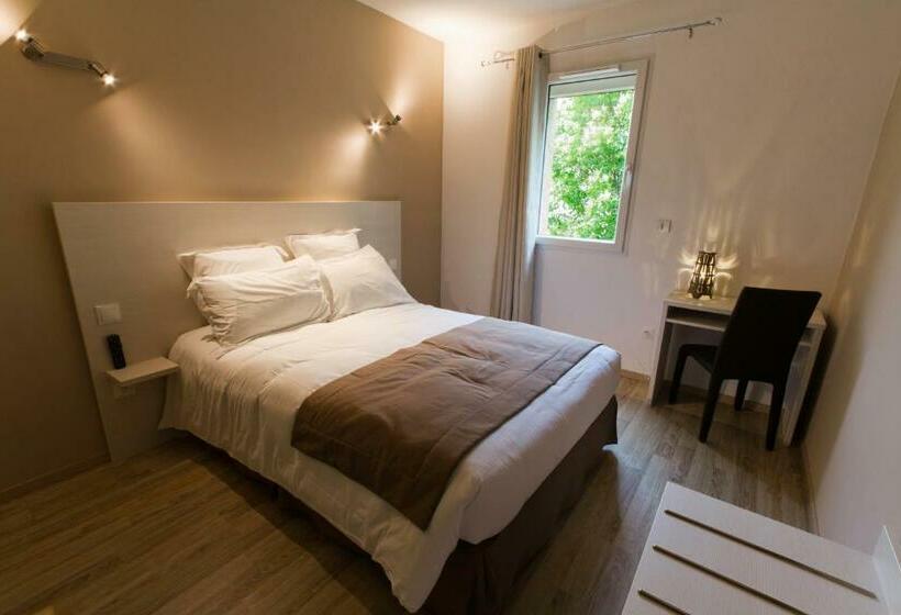 Номер Стандарт, Hôtel Les Petits Oreillers