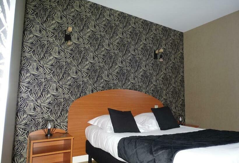 Номер Стандарт, Logis Hôtel Les 3 Marchands
