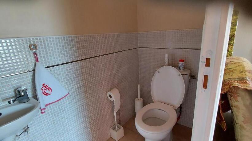 Номер Стандарт с Террасой, Chambre D'hôte Fleur De Potager