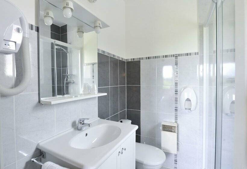 Номер Стандарт, Auberge D Ici Et D Ailleurs