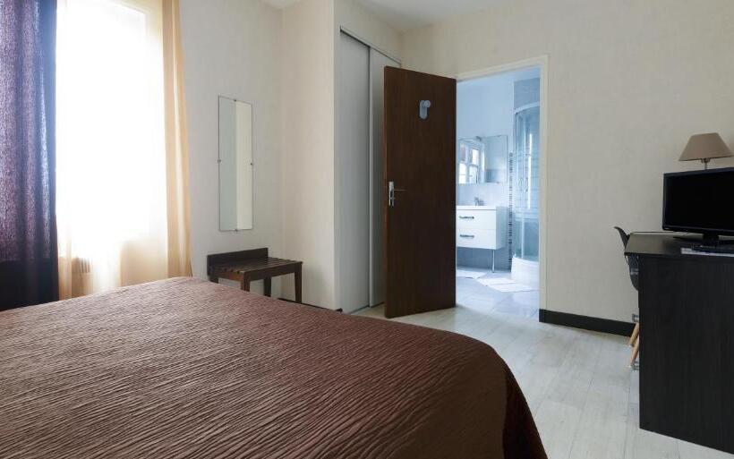 Номер Стандарт, Auberge D Ici Et D Ailleurs
