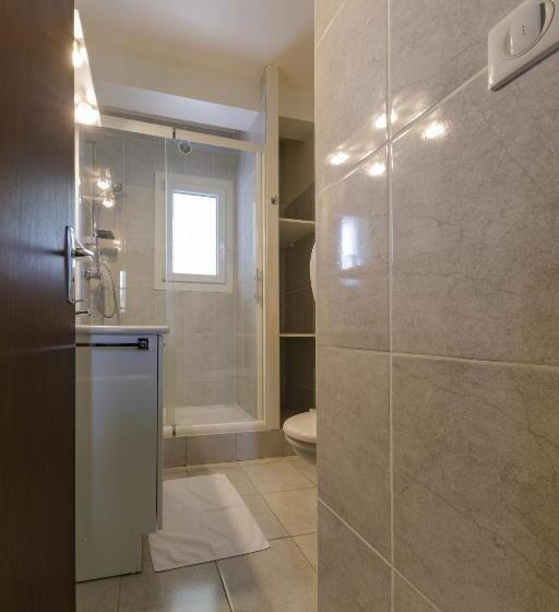 Четырехместный Номер Стандарт, Auberge D Ici Et D Ailleurs