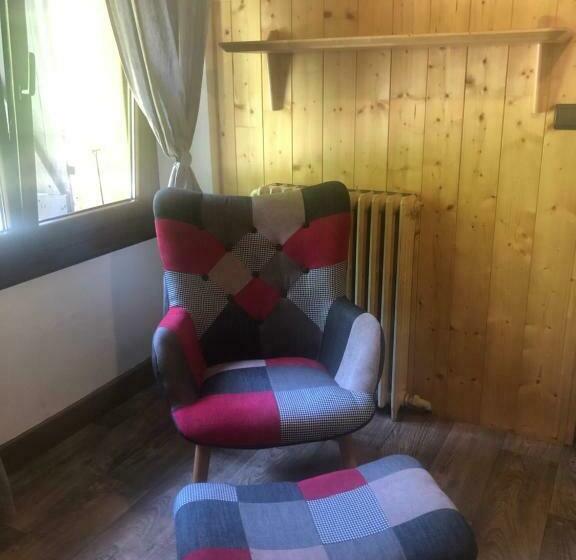 Номер Стандарт Трехместный, Bar Hotel Restaurant Le Margeriaz