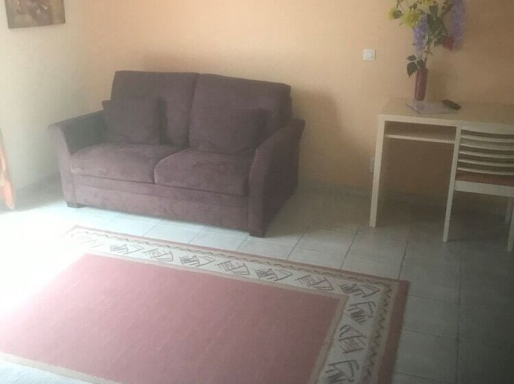 Номер Стандарт, Chambres D Hotes La Coloniale