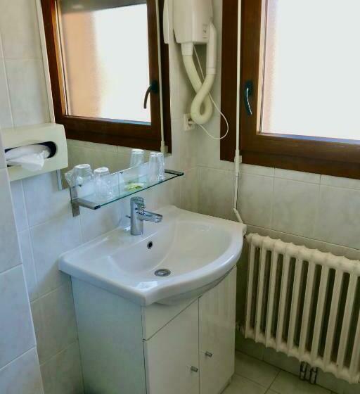 Номер Стандарт, Hôtel Le Blainon