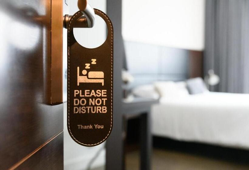 Полулюкс Одноместный с Террасой, Hype Hôtel