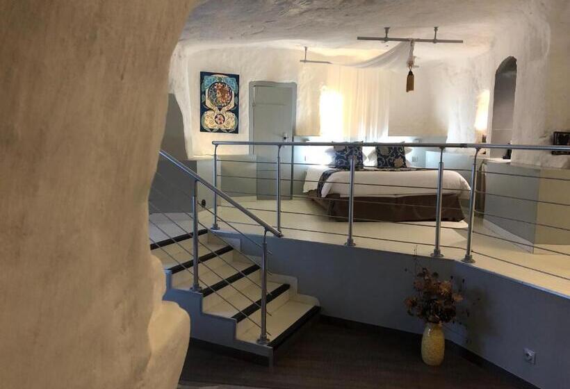 Люкс, Logis Hôtels Troglododo